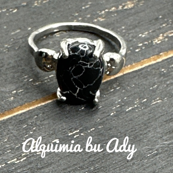 Black turquoise and silver gem ring - Picture 1 of 1